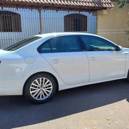 VOLKSWAGEN JETTA 2.0 TSI HIGHLINE 211CV GASOLINA 4P TIPTRONIC